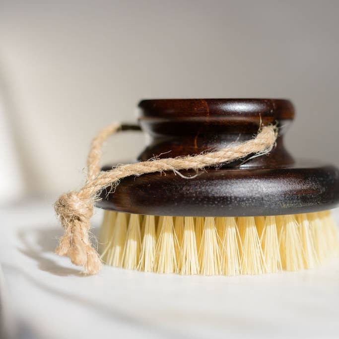 Cashmere Moon Body Brush