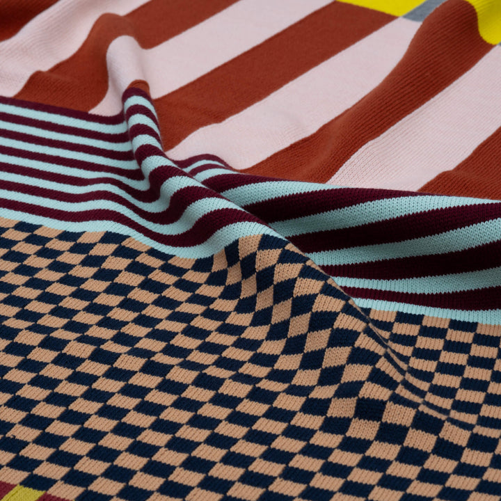 Pattern Patch Throw