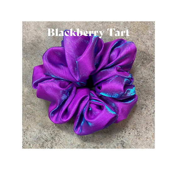 Morgan Dallas Silk Scrunchie