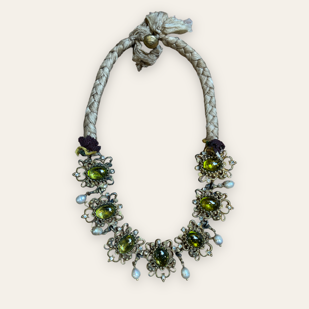 Ikat Green Stone Pearl Necklace
