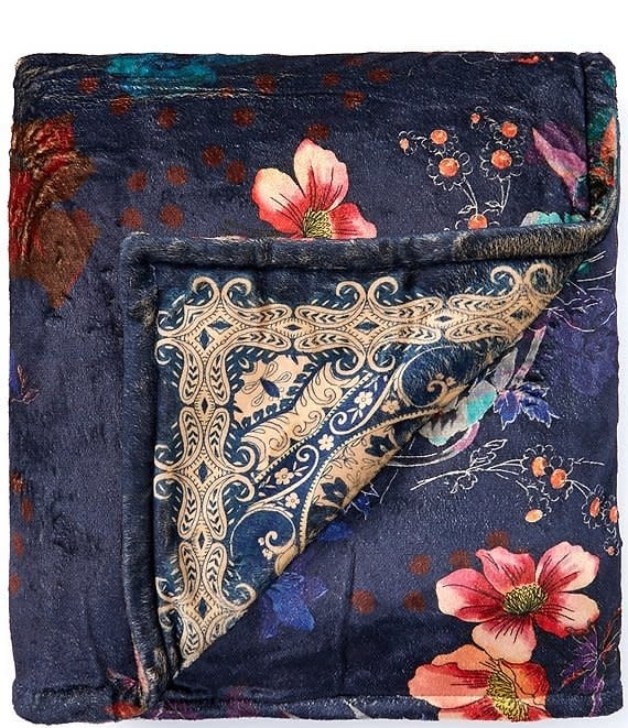 Laurel Canyon Cozy Blanket