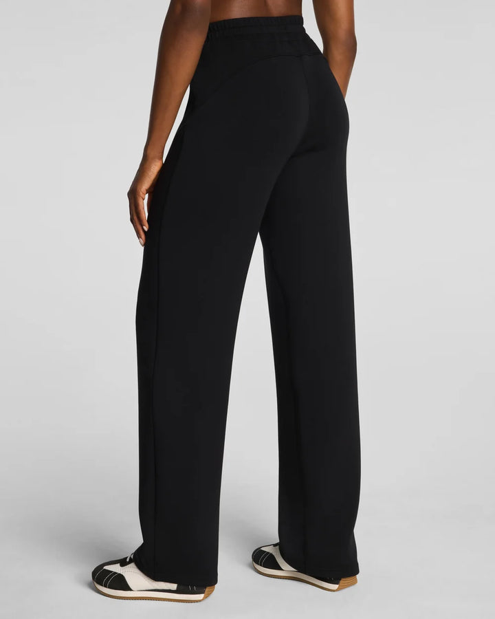 Air Essentials Straight Pant
