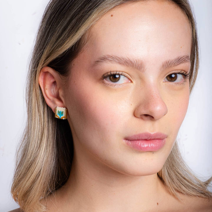 Tulip Stud Set