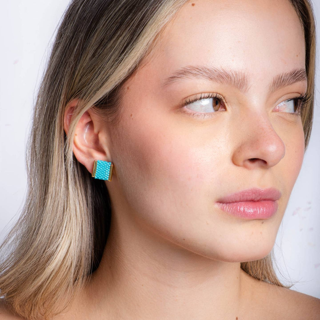 Tulip Stud Set