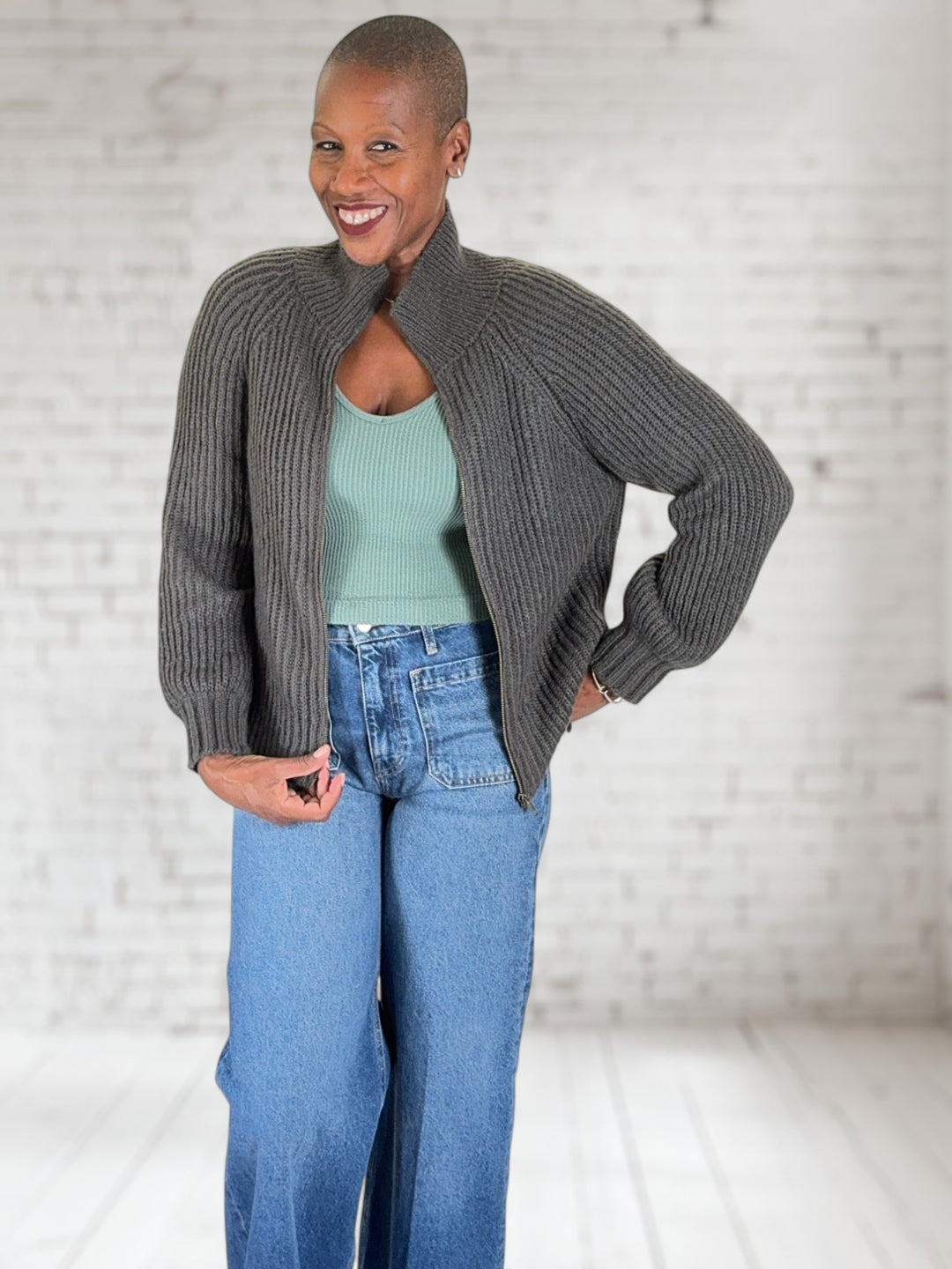 Leo Zip Cardi