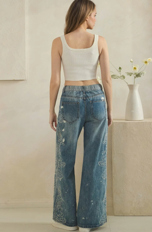 Baroque Wide Leg Jean