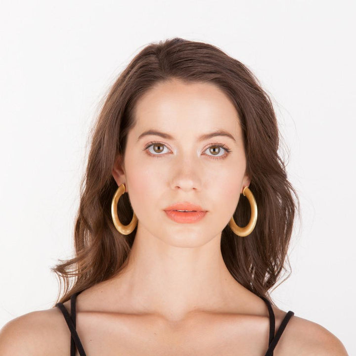 Sheila Fajl  Irene Hoops