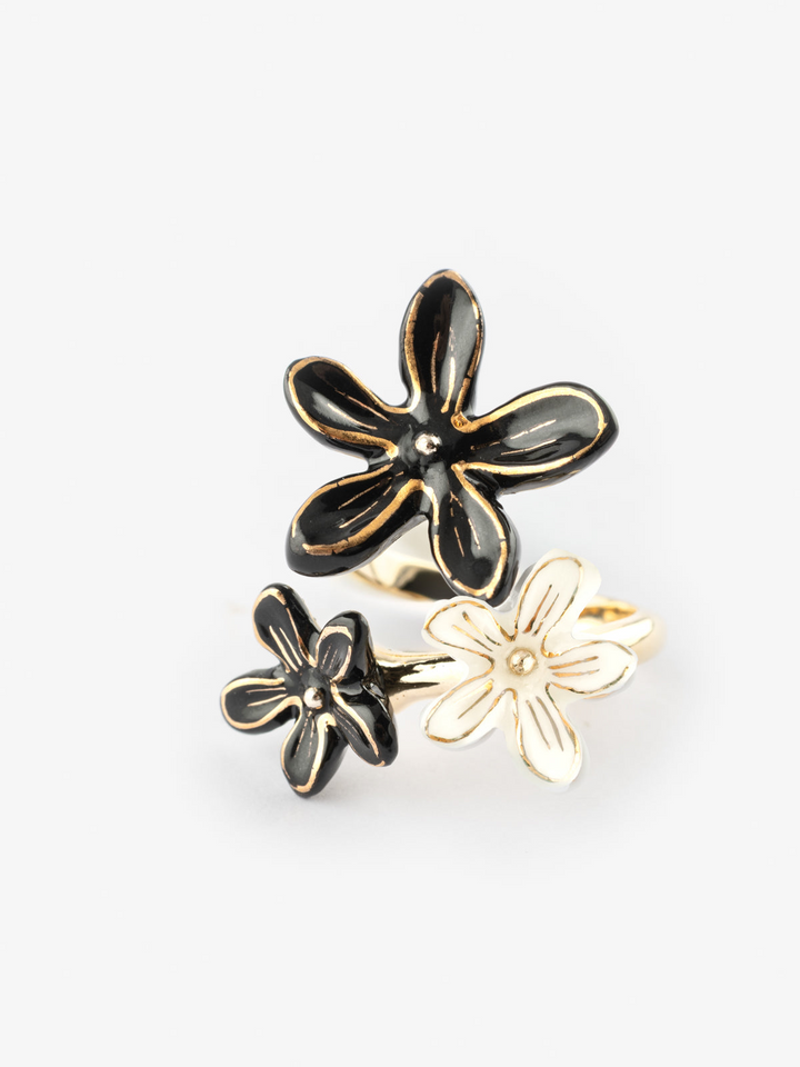 Erine Flowers Ring