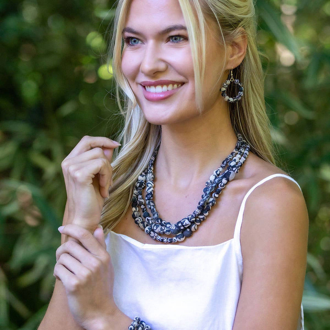 Aasha Trinity Monochrome Layer Necklace