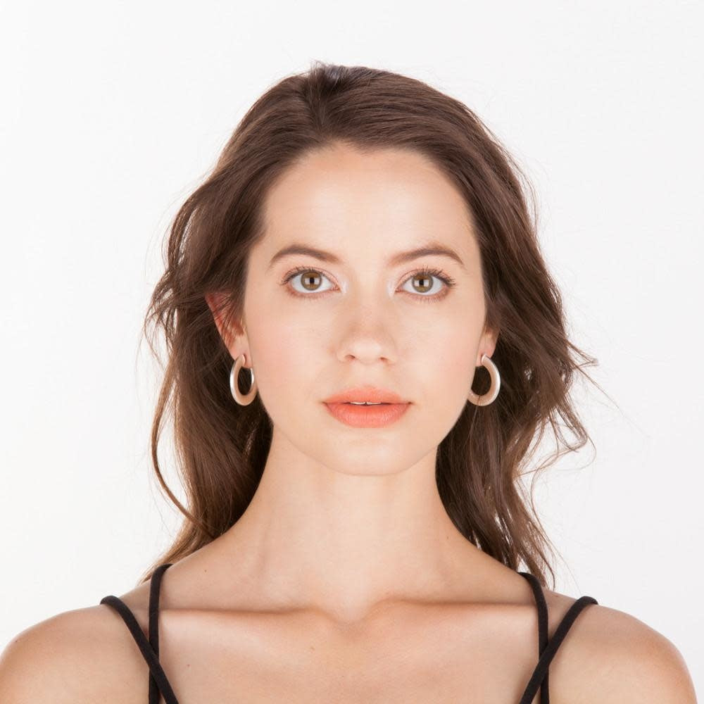 Sheila Fajl  Irene Hoops