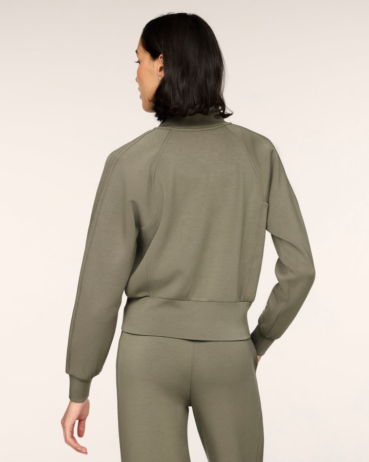 AirEssentials Pintuck Jacket