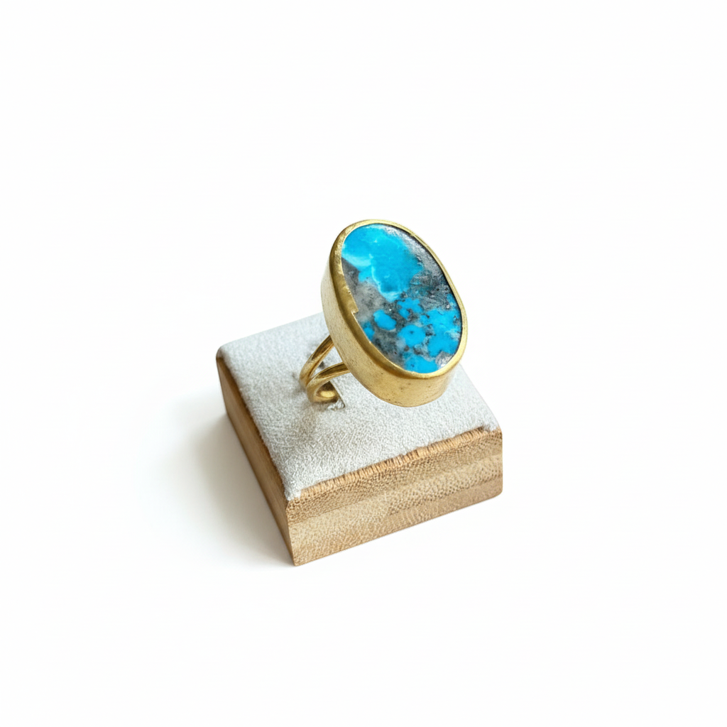 Oval Turquoise 18k Adjustable Ring