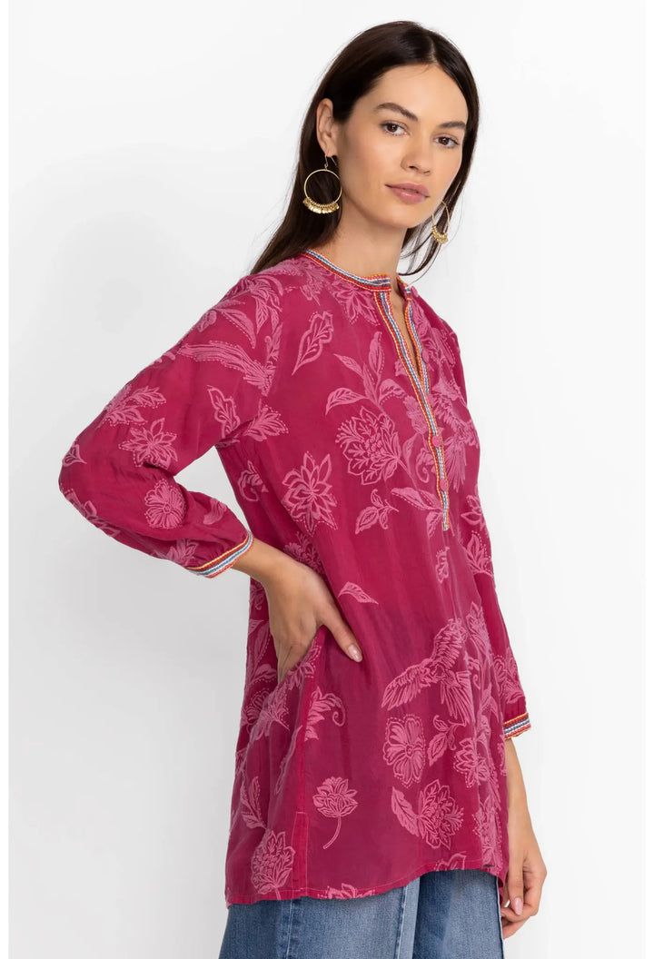 Noah Tunic