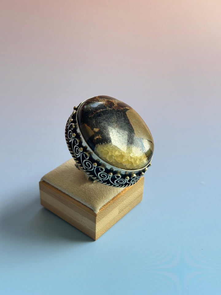 Septarian Palm Adju Ring
