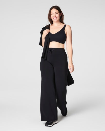 Airessentials Wide Leg Pant