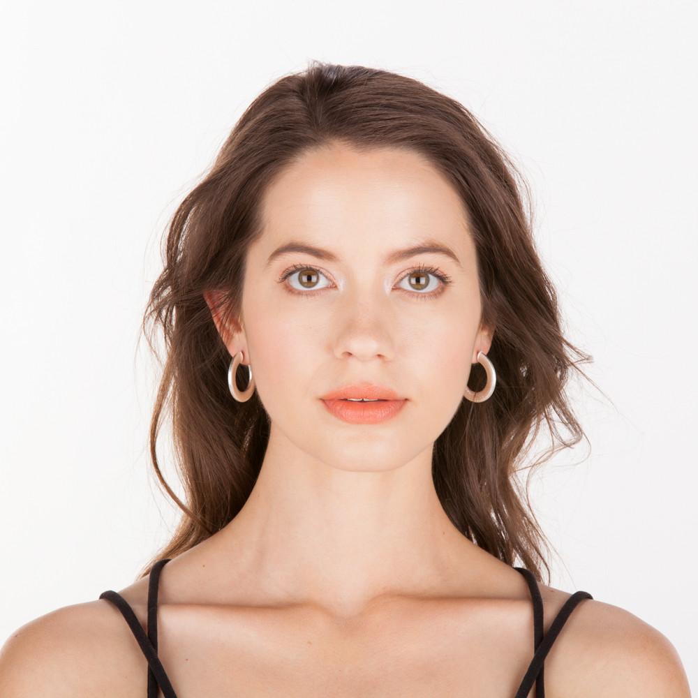 Sheila Fajl  Irene Hoops