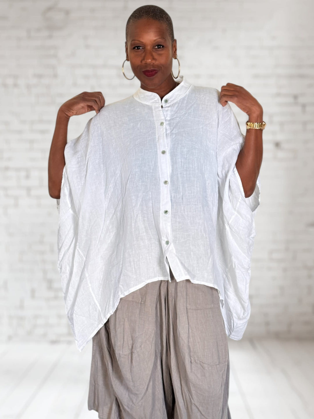 Dolman 25 Button Up Top