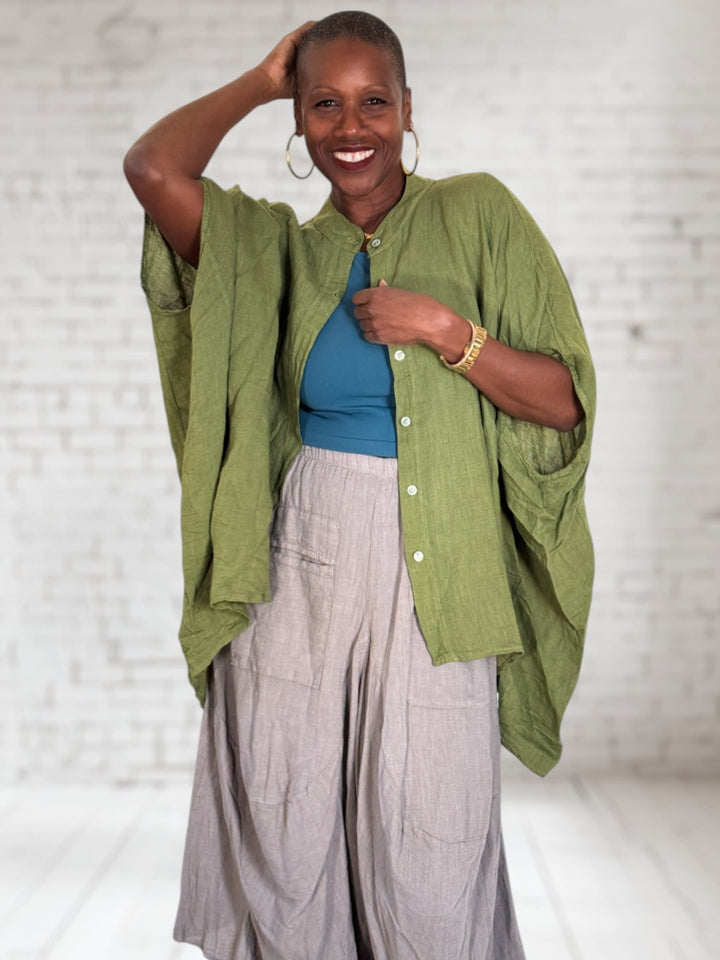 Dolman 25 Button Up Top