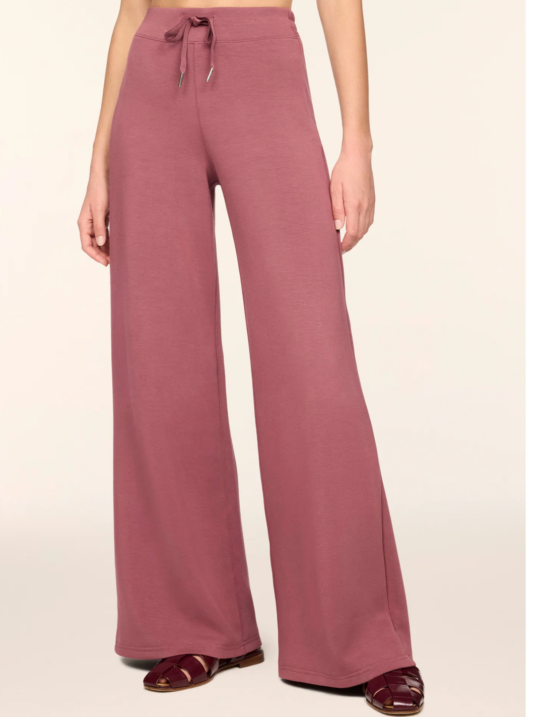Airessentials Wide Leg Pant