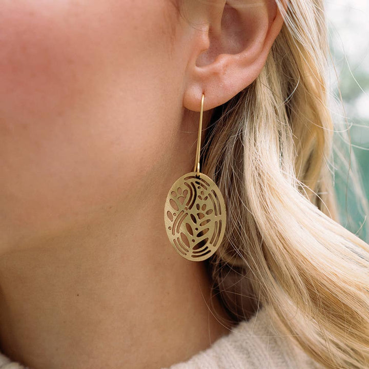Adhya Cutout Oval Drop Hook Earrings