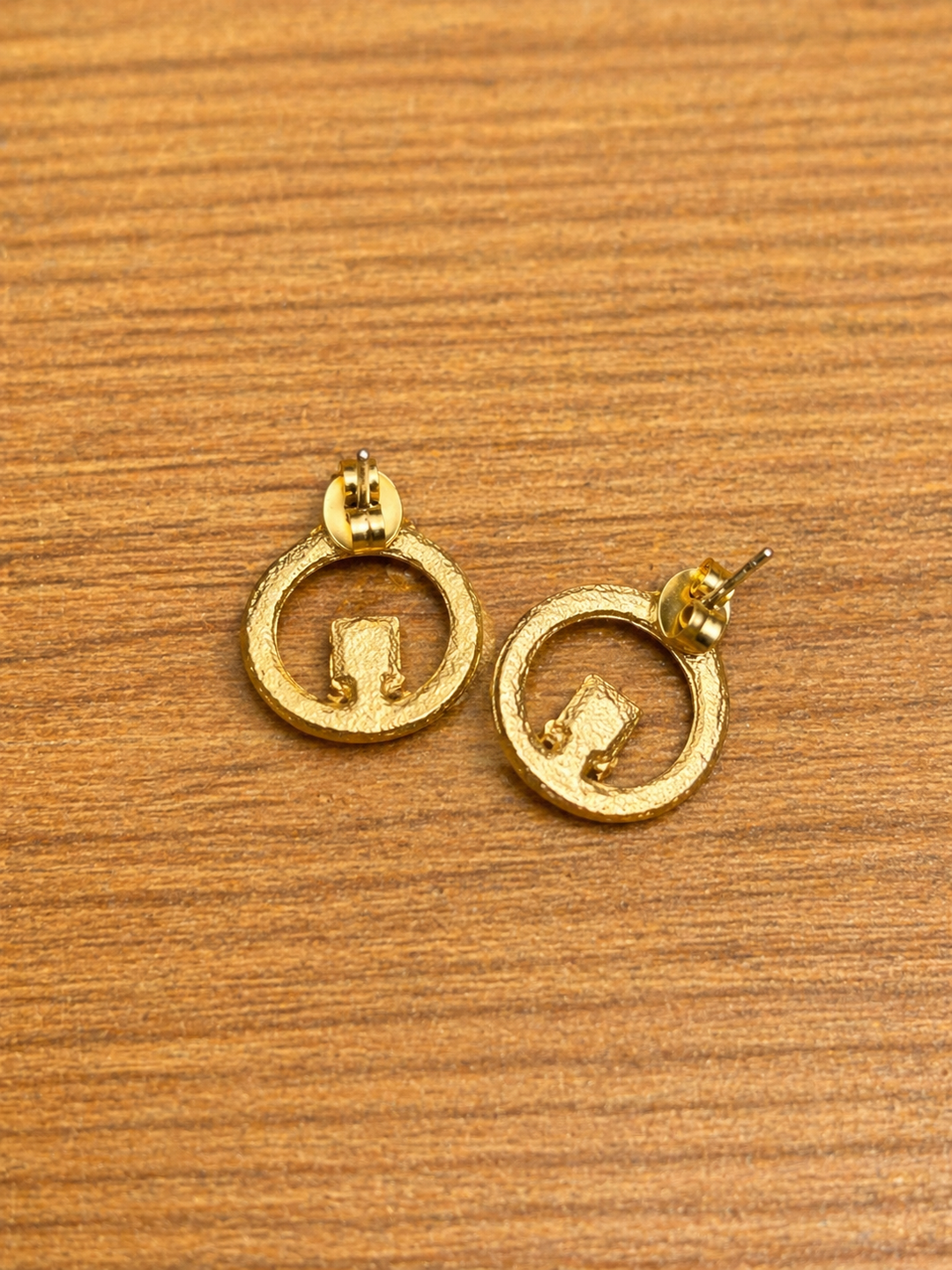 18k Circle Stone Earrings