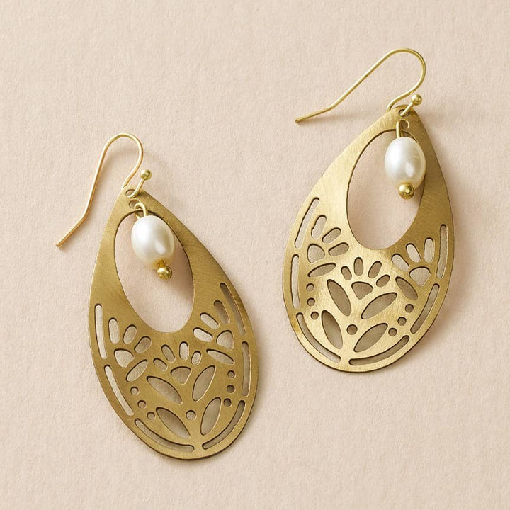 Adhya Cutout Teardrop Pearl Earrings