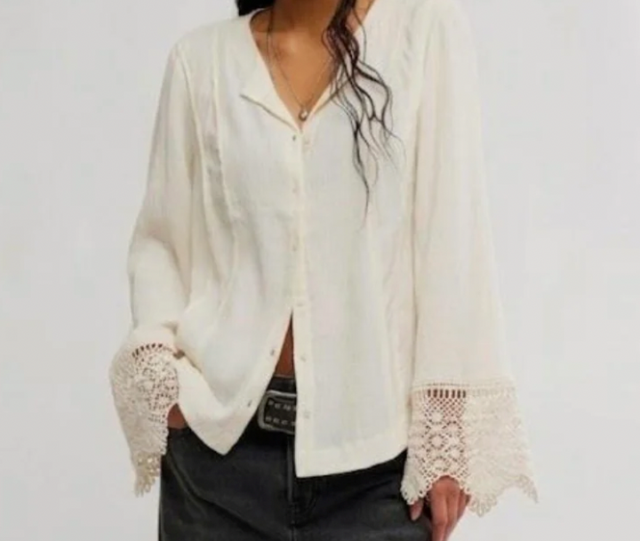 Donni Blouse