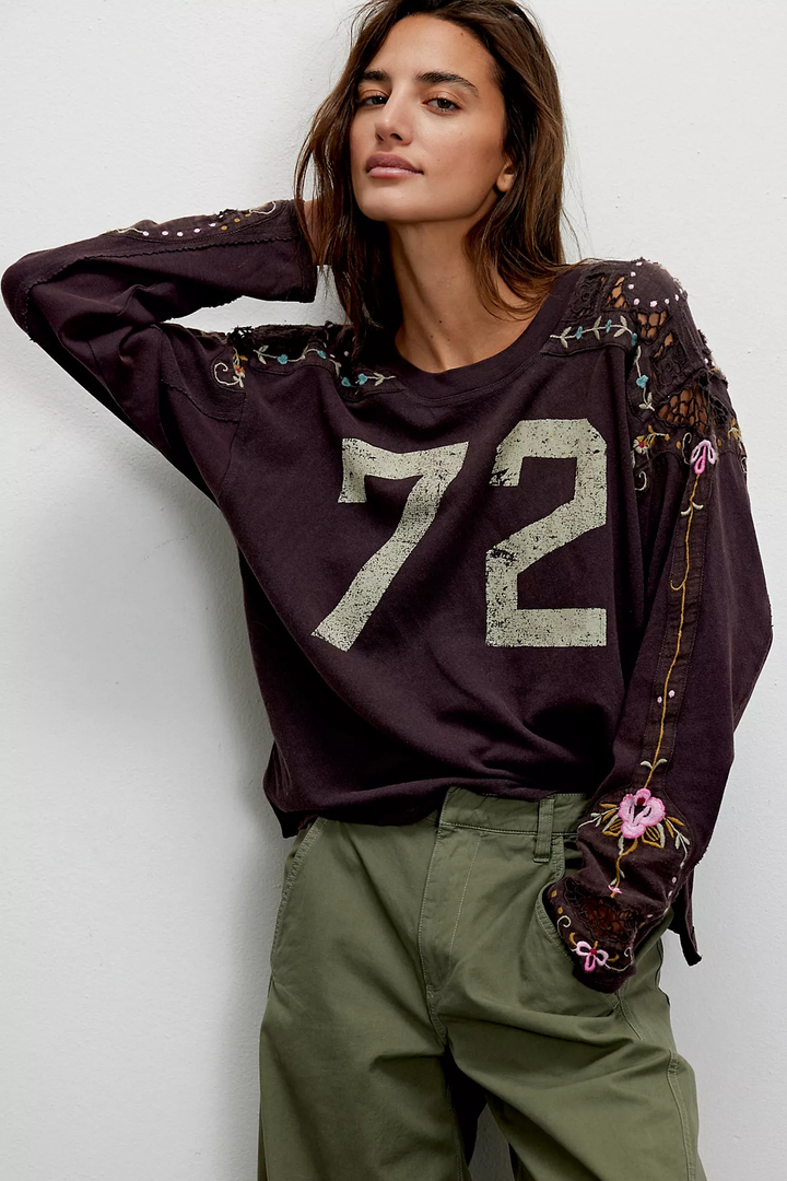 Lilith Tee
