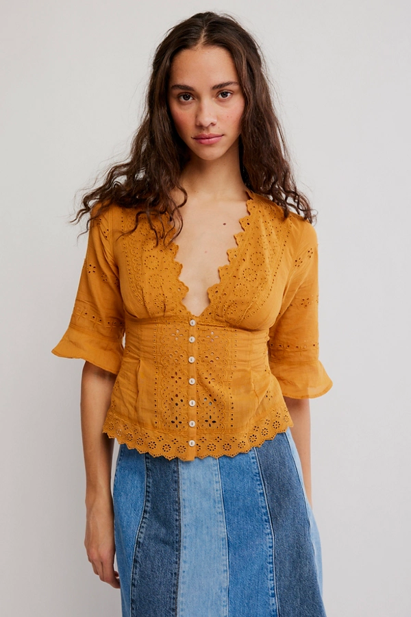 Salone Eyelet Top