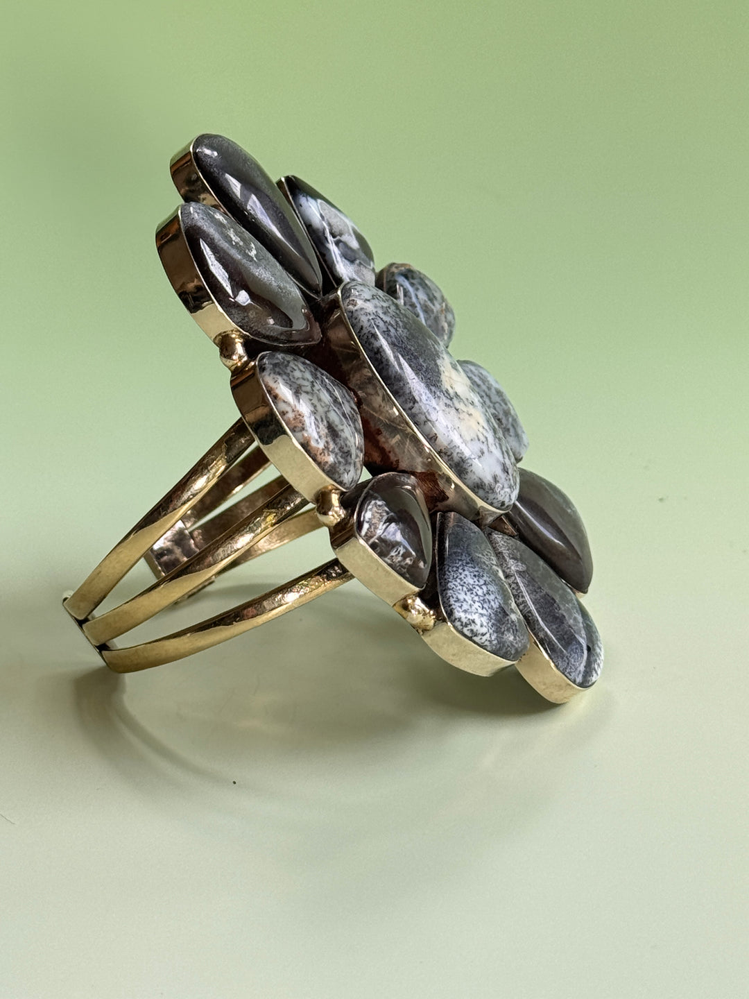 Grey Dendrite Cluster Cuff