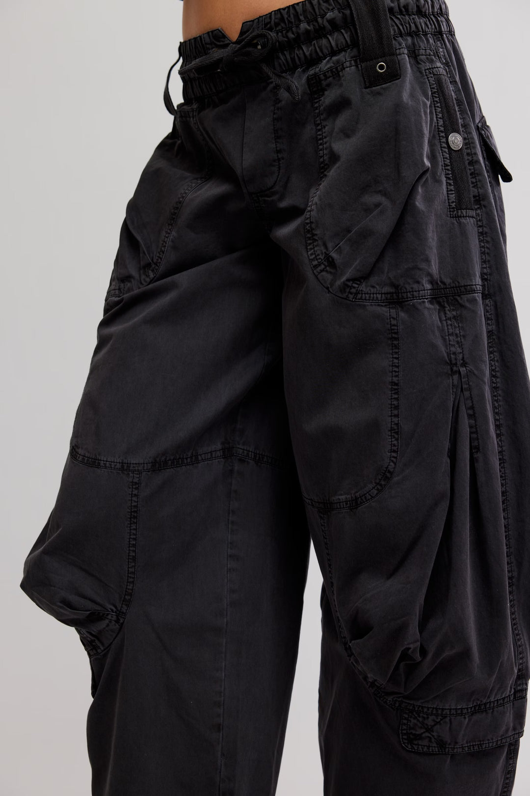 Onset Parachute Pants